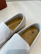 Load image into Gallery viewer, LP Summer Walk - Classic Beige