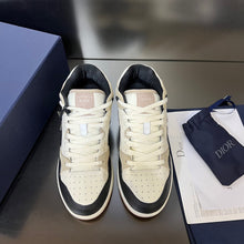 Load image into Gallery viewer, B57 Mid-Top Black and Cream