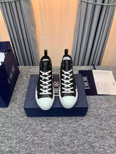 Load image into Gallery viewer, B23 High 'Black' CD Diamond