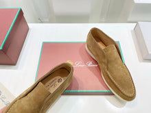 Load image into Gallery viewer, LP Open Walk Chukka Boots - Tan