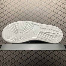 Load image into Gallery viewer, AJ1 Low Travis Scott x White Party