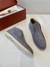Load image into Gallery viewer, LP Open Walk Chukka Boots - Grey