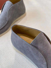 Load image into Gallery viewer, LP Open Walk Chukka Boots - Grey