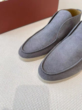 Load image into Gallery viewer, LP Open Walk Chukka Boots - Grey
