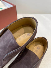 Load image into Gallery viewer, LP Open Walk Chukka Boots - Cherry Oak