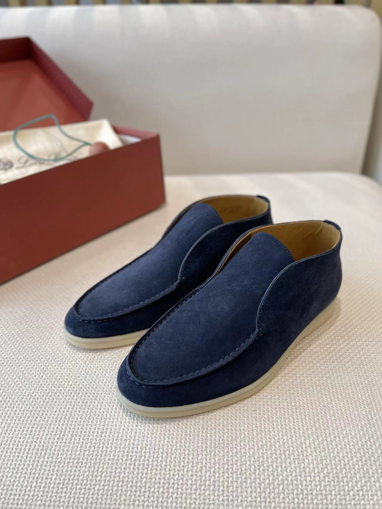 Loro Piana Open Walks Suede Slip On Chukkas Sz US 7 40 Color Blue Without Insole Loro Piana - Navy Blue Dessert Walk Chukka Boot | Mitchell  main image 2