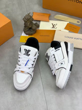 Load image into Gallery viewer, LV Trainers Denim Noir | White