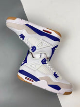 Load image into Gallery viewer, AJ 4 SB Summit White/Navy
