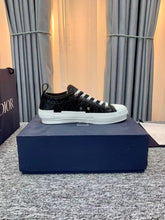 Load image into Gallery viewer, B23 Low 'Black' CD Diamond