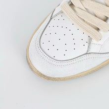 Load image into Gallery viewer, Golden Goose Ball-Star Green Star Green Heel Tab