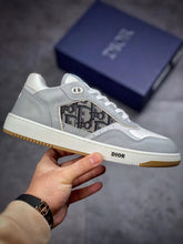 Load image into Gallery viewer, B27 Low-Top Grey Oblique