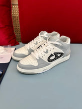 Load image into Gallery viewer, B57 Mid-Top Grey Oblique