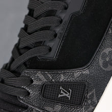 Load image into Gallery viewer, LV Trainers Monogram Black