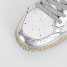 Load image into Gallery viewer, Golden Goose Ball-Star Leather Star Black Heel Tab Silver