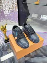 Load image into Gallery viewer, LV Trainers #54 Distressed Sneaker Noir