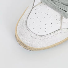 Load image into Gallery viewer, Golden Goose Ball-Star Black Star Black Heel Tab White