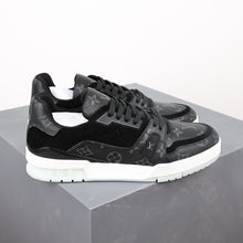 Load image into Gallery viewer, LV Trainers Monogram Black