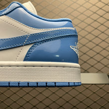 Load image into Gallery viewer, SB Dunk UNC