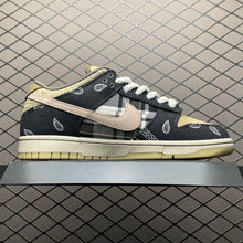 Load image into Gallery viewer, SB Dunk Low Travis Scott Cactus Jack