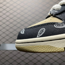 Load image into Gallery viewer, SB Dunk Low Travis Scott Cactus Jack