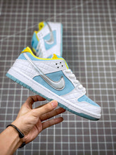 Load image into Gallery viewer, Dunk Low Lagoon Pulse