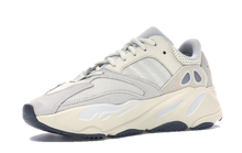 Load image into Gallery viewer, YZY Boost 700 Analog