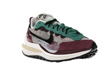 Load image into Gallery viewer, sacai Vaporwaffle Villain Red Neptune Green