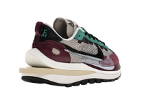 Load image into Gallery viewer, sacai Vaporwaffle Villain Red Neptune Green