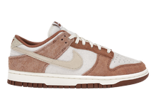 Load image into Gallery viewer, Dunk Low Medium Curry