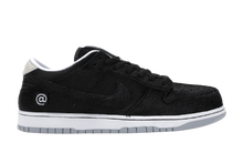 Load image into Gallery viewer, Medicom x SB Dunk Low ‘Bearbrick’