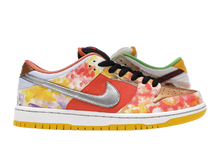 Load image into Gallery viewer, SB Dunk Low Street Hawker (2021)