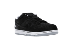 Load image into Gallery viewer, Medicom x SB Dunk Low ‘Bearbrick’