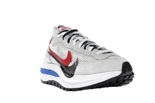 Load image into Gallery viewer, Sacai Vaporwaffle Sport Fuchsia Game Royal