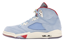 Load image into Gallery viewer, AJ5 Retro Trophy Room Ice Blue