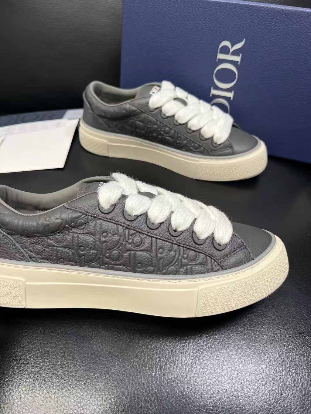 B33 Spin Sneaker Grey