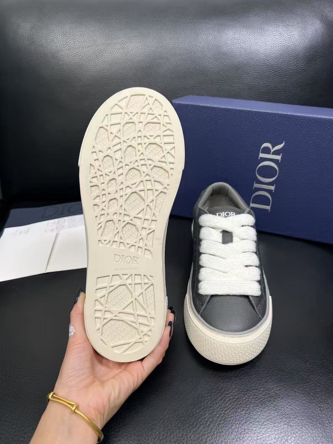 B33 Spin Sneaker Grey