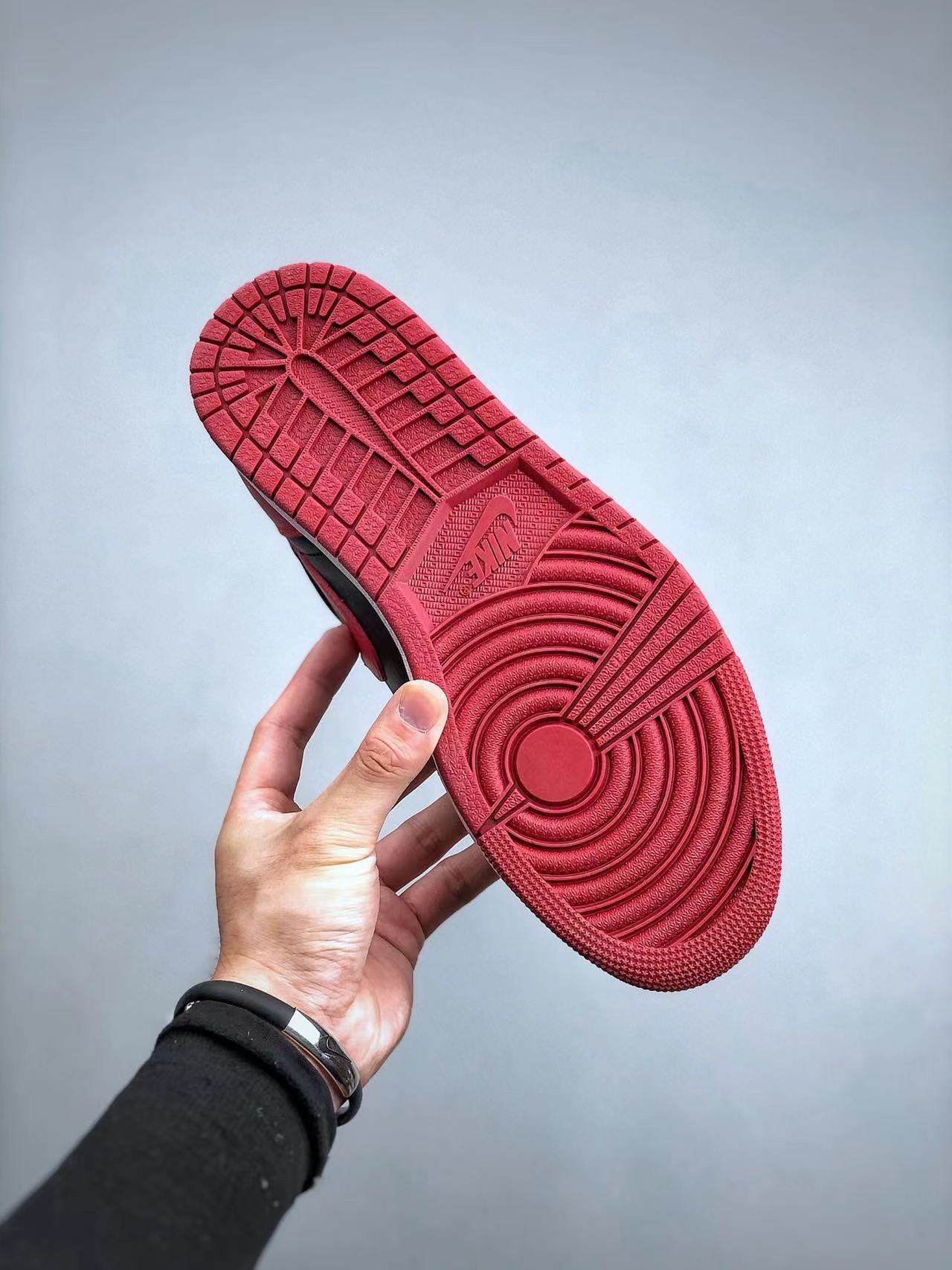 AJ1 Bred "Banned" (2016)