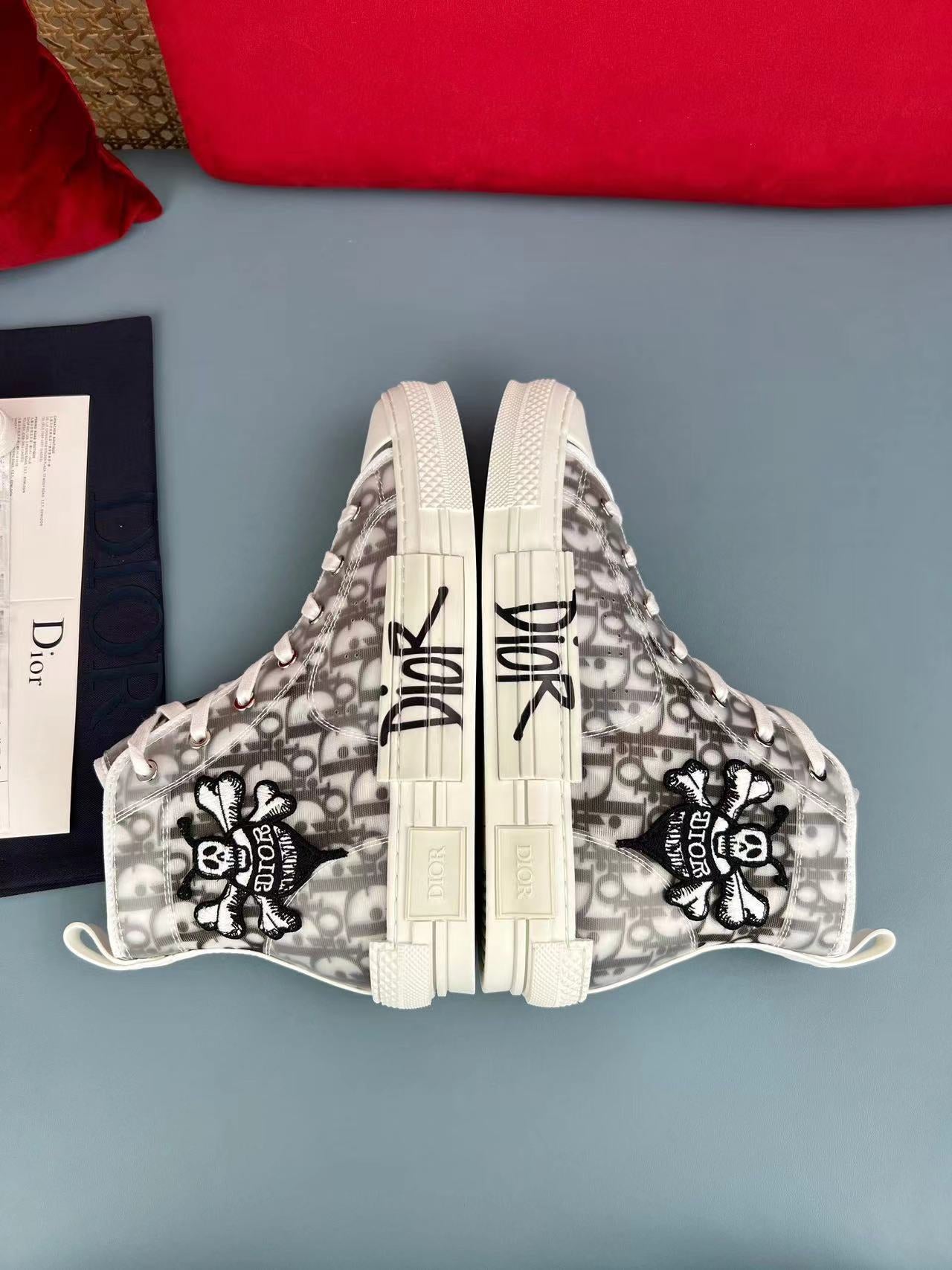 B23 High 'Oblique - Shawn Bee Embroidery Patch'