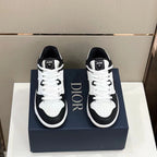 B57 Mid-Top Black Oblique