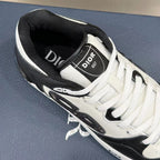 B57 Mid-Top Black Oblique