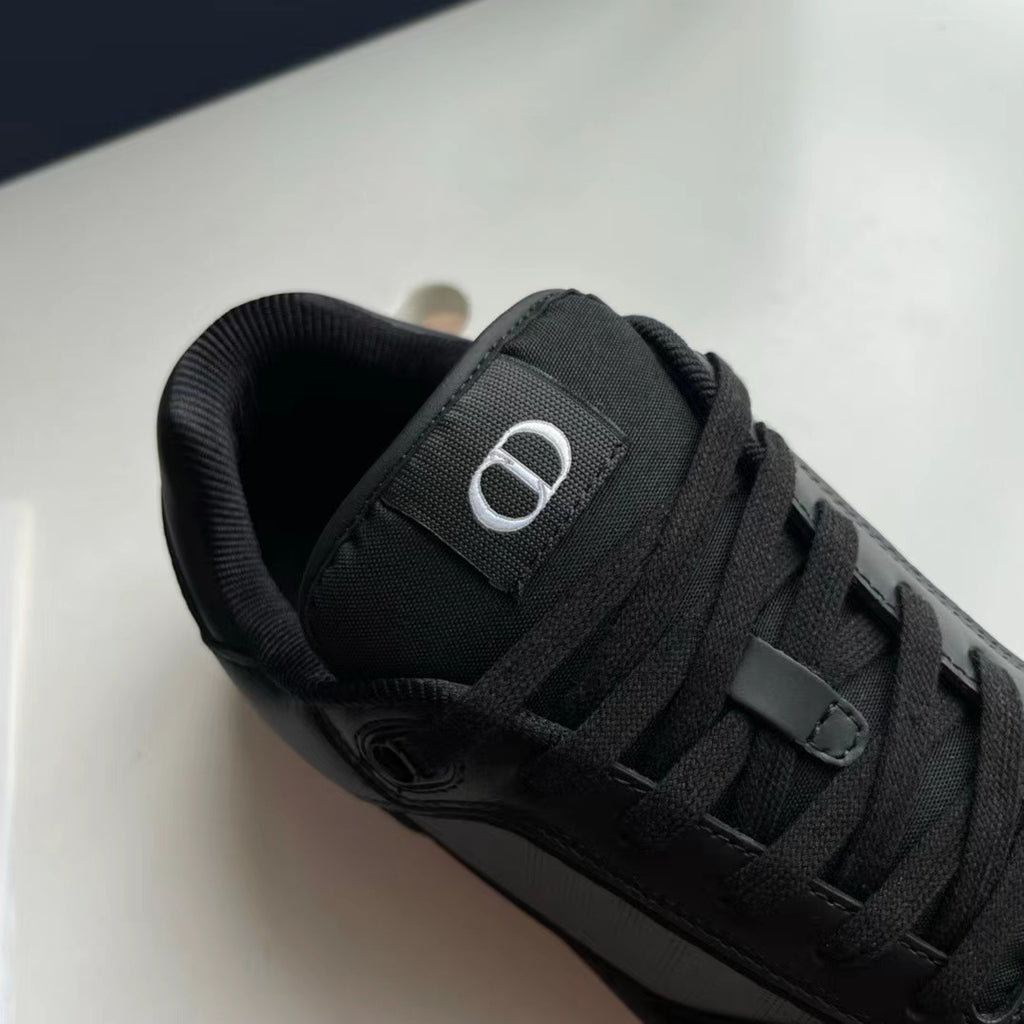 B27 Low-Top Black on Black