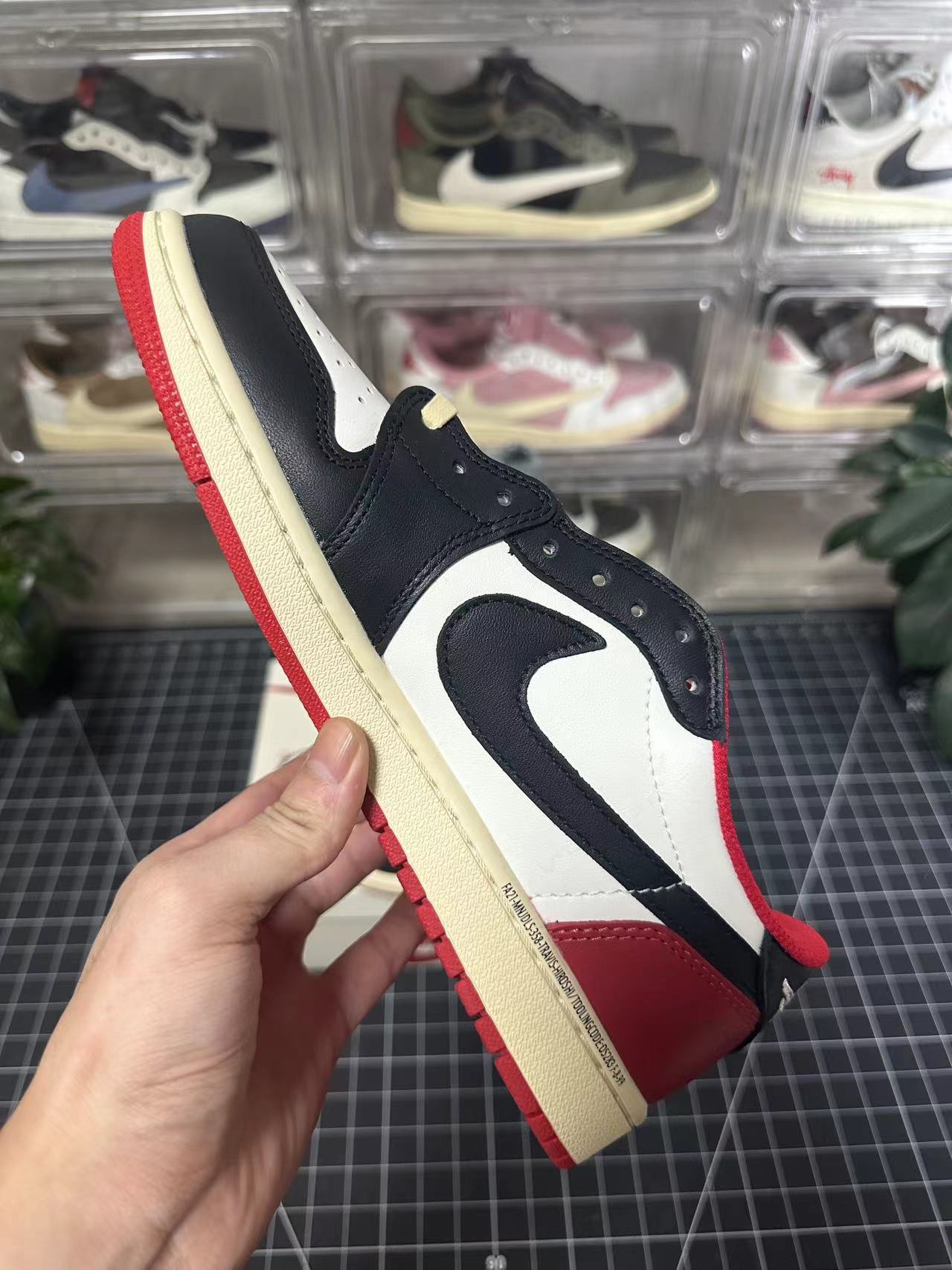 AJ1 Low Travis Scott Chicago – THE MINTED PROJECT