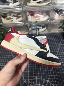 AJ1 Low Travis Scott Chicago