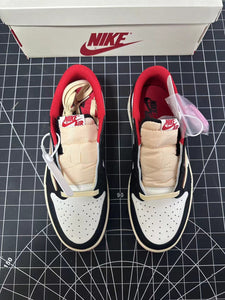 AJ1 Low Travis Scott Chicago