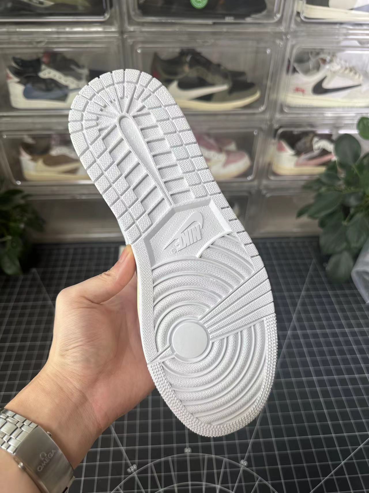 AJ1 Low Travis Scott x Fragment Blue Sail 2.0