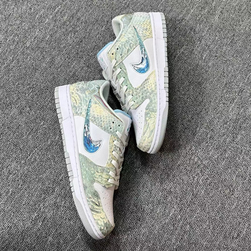 Dunk Low Steam Puppet White Green