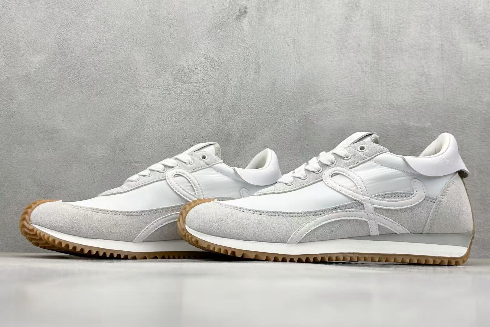 LOEWE Flowrunner White