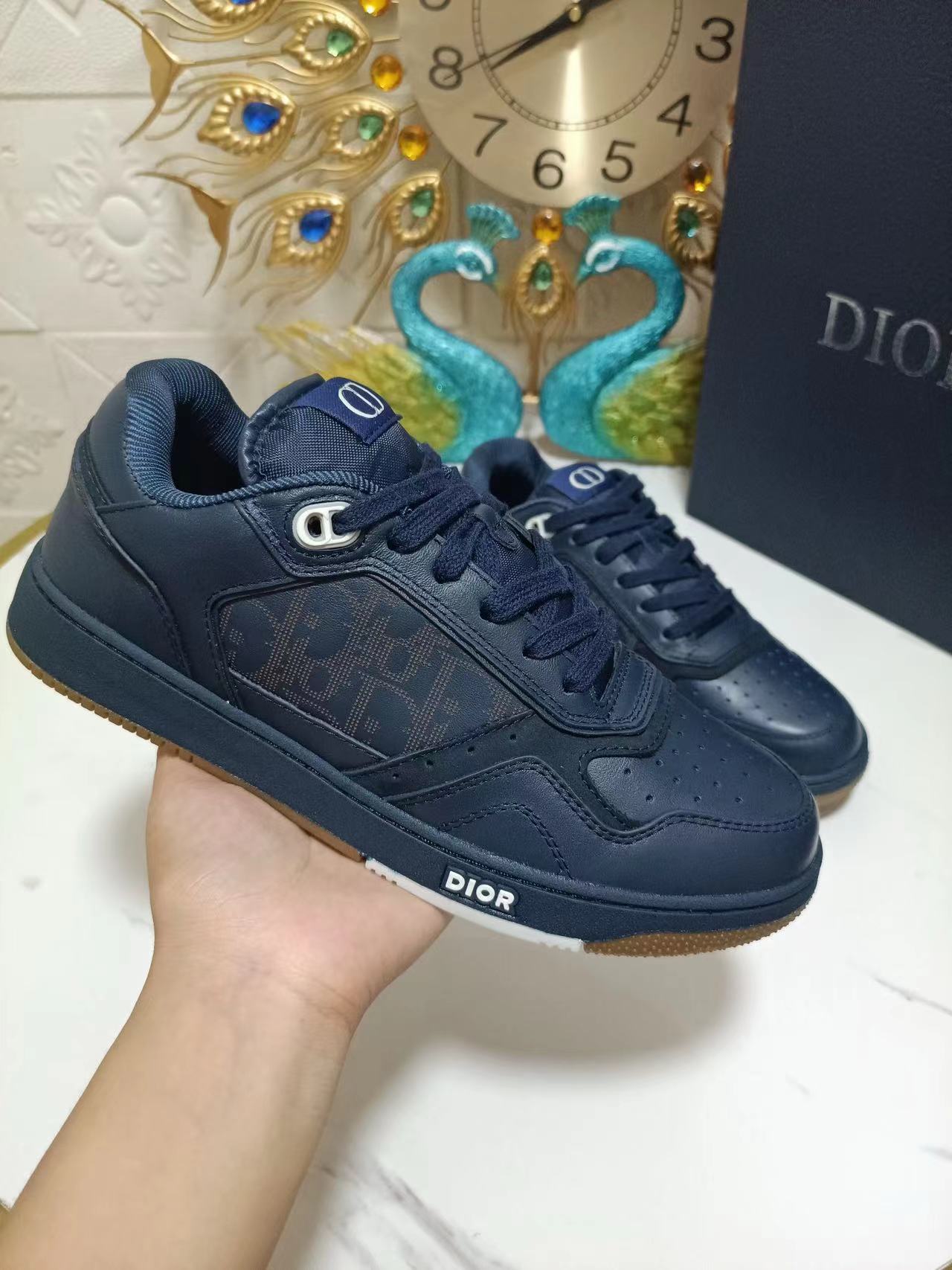 B27 Low-Top World Tour Navy