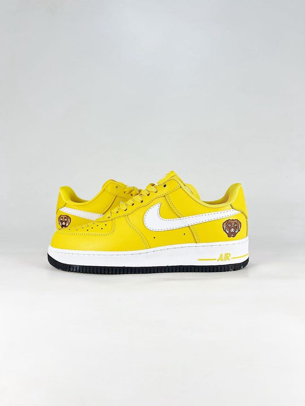 AF1 x Victor Victor Yellow Zest
