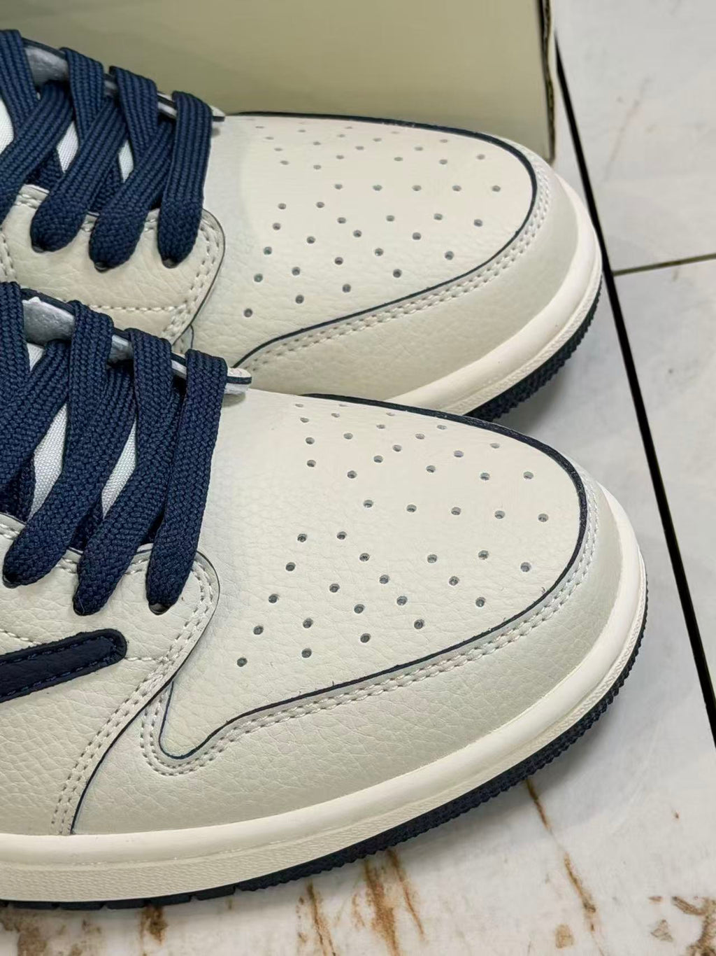 AJ1 Low Travis Scott x Fragment Navy Customs